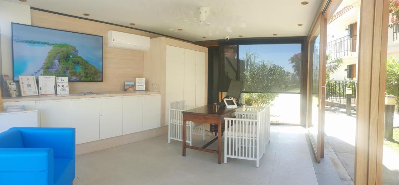 Apartamentos Casas Carmen - Adults Only Playa del Ingles  Exterior photo